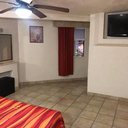 Hotel Vigo Guadalajara Extérieur photo