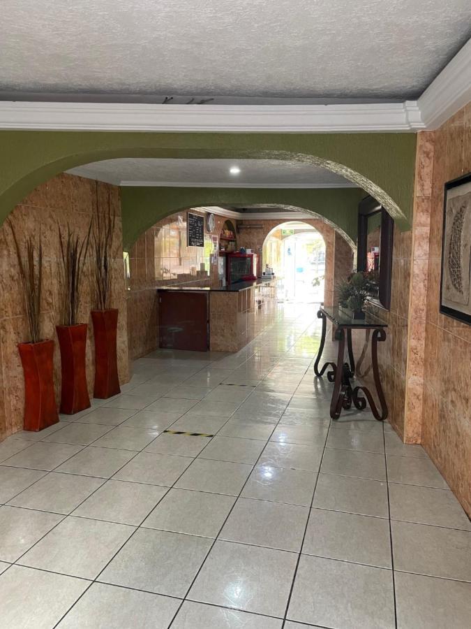 Hotel Vigo Guadalajara Extérieur photo